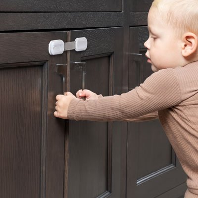 Bloque-porte bébé : L'accessoire indispensable pour sécuriser votre maison