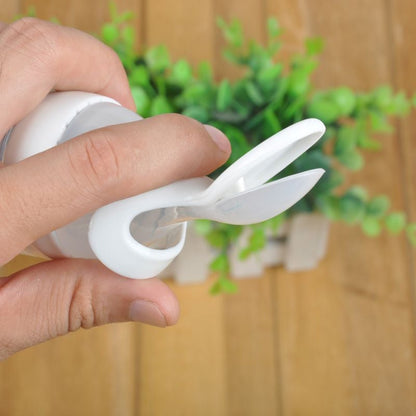 Biberon cuillère pour alimentation saine bébé fruits et légumes"