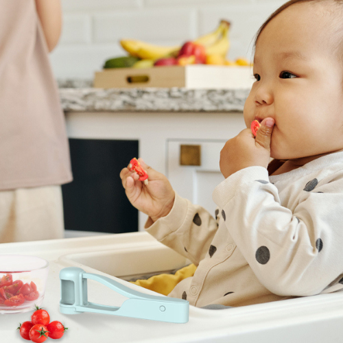 Coupe fruit bébé sécuritaire Fruits Slise pour éviter l'étouffement"