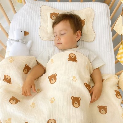 Couverture bébé pour poussette adaptée aux tout-petits"