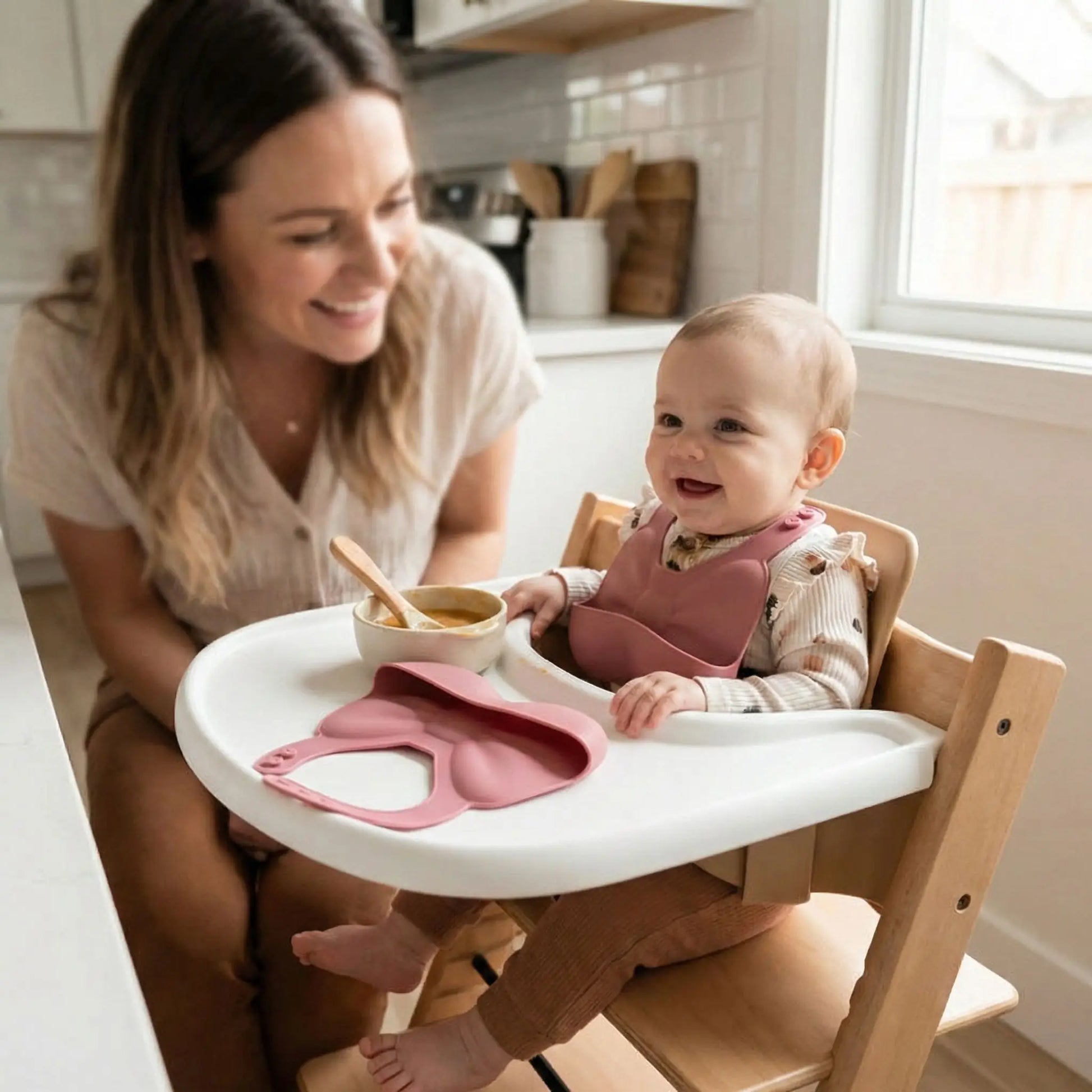 bavoir-silicon-mauve