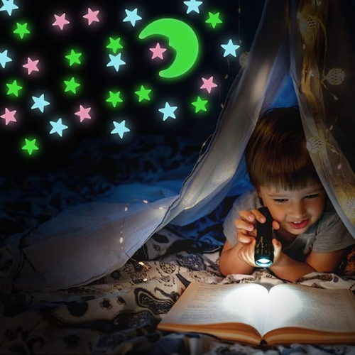 Étoiles phosphorescentes noires décoration chambre bébé enfant